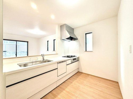 �����s���n�扺�ΐ_��2���ڂ̐V�z��ˌ��ẴL�b�`��