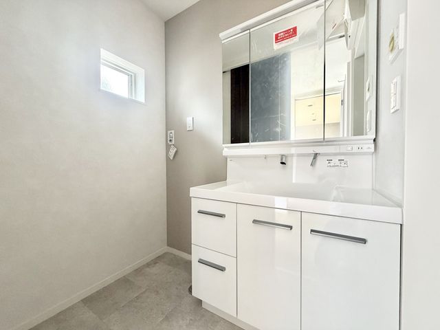 �����s�{���s����1���ڂ̐V�z��ˌ��Ă̐��ʑ�E���ʏ�