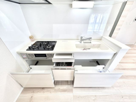 �����s���c�J���Α�3���ڂ̒��Ã}���V�����̃L�b�`��