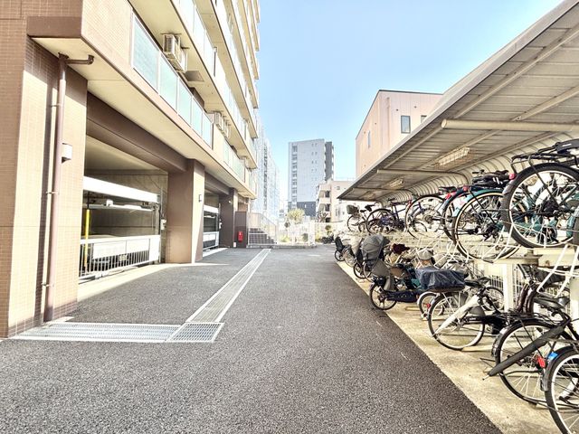 �����s���n�捂���2���ڂ̒��Ã}���V�����̒��ԏ�