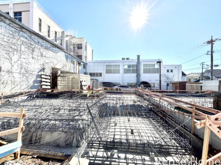 �����s���n��֒��k4���ڂ̐V�z��ˌ��Ă̌��n�O�ώʐ^