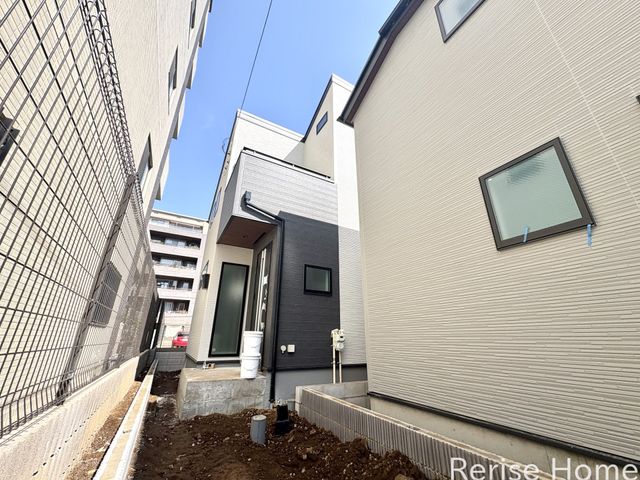 �����s�����s�x�m����1���ڂ̐V�z��ˌ��Ă̌��n�O�ώʐ^