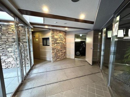 �����s���c�J��[��5���ڂ̒��Ã}���V�����̌��n�O�ώʐ^