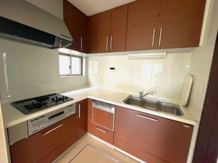 �����s�����s�ԏ�����5���ڂ̒��È�ˌ��ẴL�b�`��