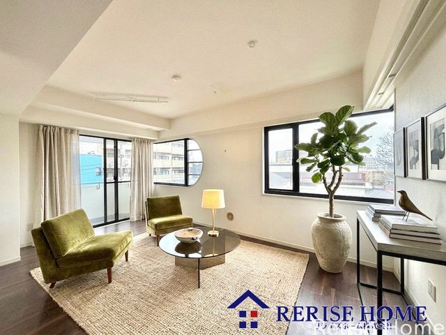 �����s�������s����1���ڂ̒��Ã}���V�����̃��r���O