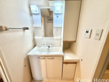 �����s�������s����1���ڂ̒��Ã}���V�����̐��ʑ�E���ʏ�