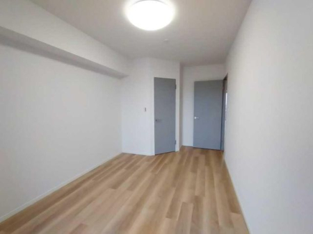 �����s�������s�J�˒�2���ڂ̒��Ã}���V�����̃��r���O