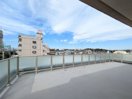 �����s�������s������3���ڂ̒��Ã}���V�����̎��[