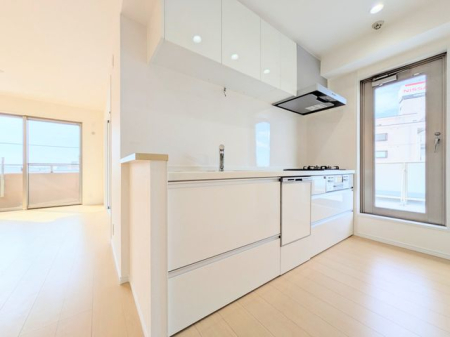 �����s�������s������3���ڂ̒��Ã}���V�����̃��r���O