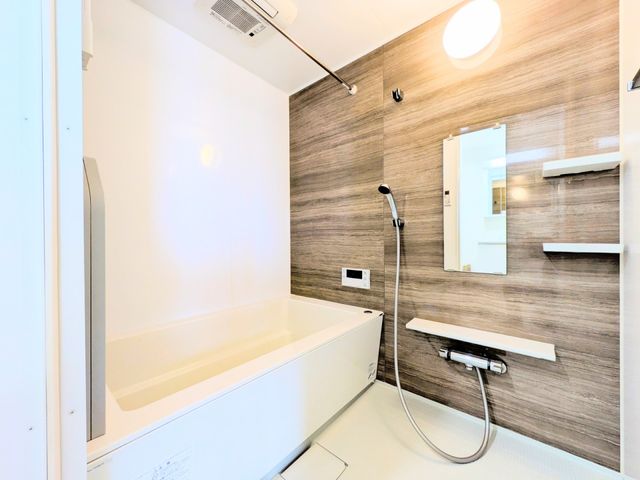 �����s�������s������3���ڂ̒��Ã}���V�����̃��r���O