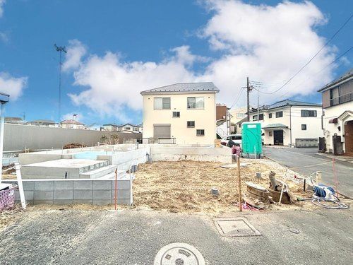 �����s���z�s�e���3���ڂ̐V�z��ˌ��Ă̌��n�O�ώʐ^