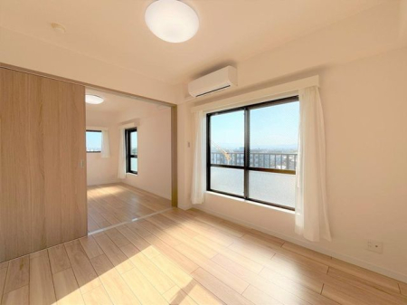 �����s�����s�x�m����2���ڂ̒��Ã}���V�����̃��r���O