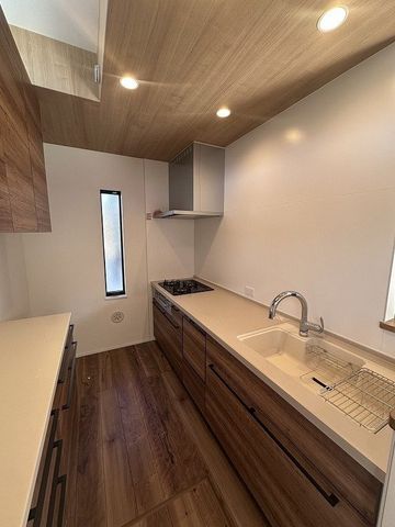 �����s���v���Ďs������3���ڂ̒��È�ˌ��ẴL�b�`��