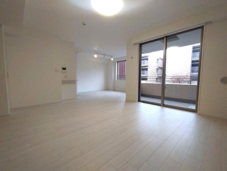 �����s�������s�Ђ΂肪�u4���ڂ̒��Ã}���V�����̃��r���O