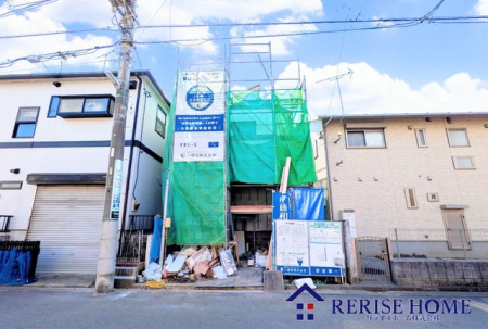 �����s�����s�w������1���ڂ̐V�z��ˌ��Ă̌��n�O�ώʐ^