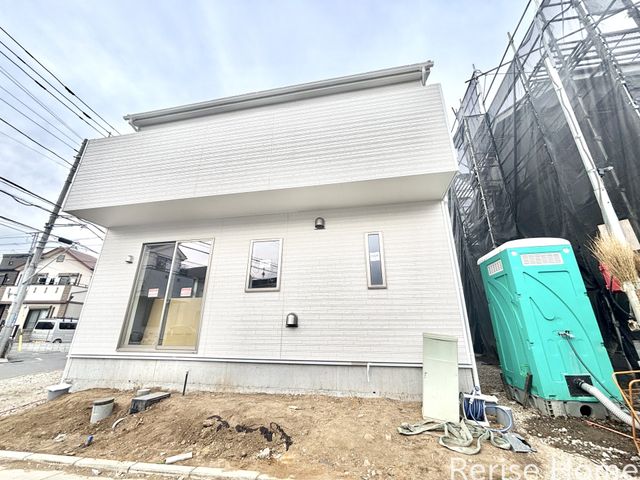 �����s�������s�Z�g��1���ڂ̐V�z��ˌ��Ă̌��n�O�ώʐ^