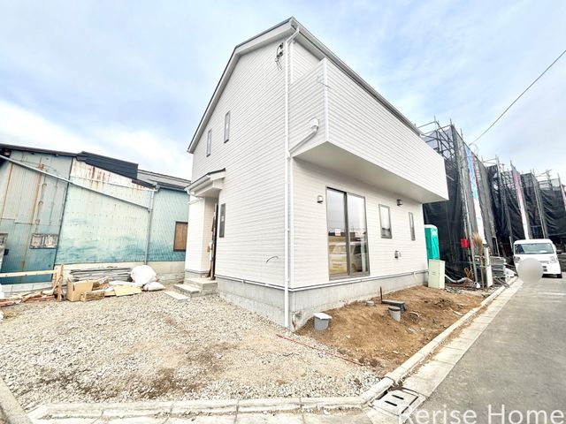 �����s�������s�Z�g��1���ڂ̐V�z��ˌ��Ă̌��n�O�ώʐ^