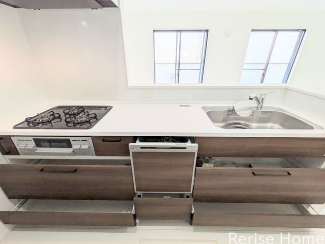 �����s�O��s���4���ڂ̐V�z��ˌ��ẴL�b�`��