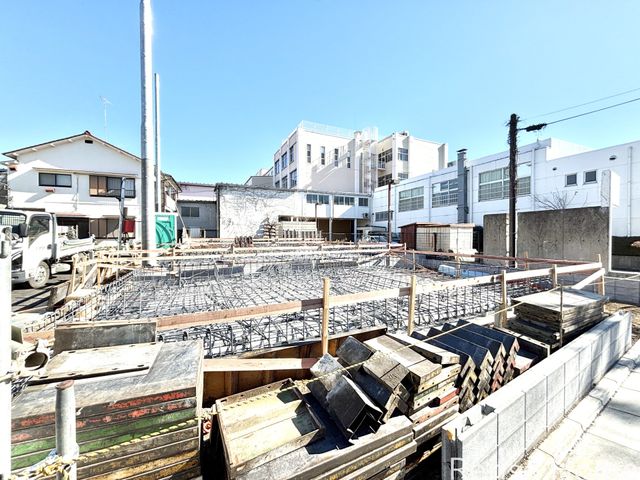 �����s���n��֒��k4���ڂ̐V�z��ˌ��Ă̌��n�O�ώʐ^