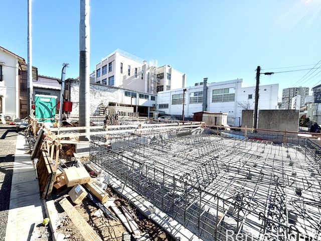 �����s���n��֒��k4���ڂ̐V�z��ˌ��Ă̌��n�O�ώʐ^