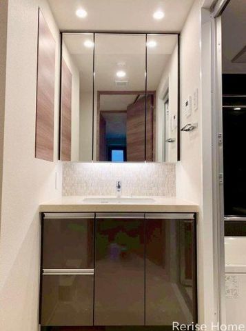 �����s�������s����2���ڂ̒��Ã}���V�����̎��[