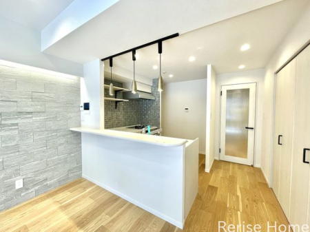 �����s���z�s������2���ڂ̒��Ã}���V�����̃��r���O