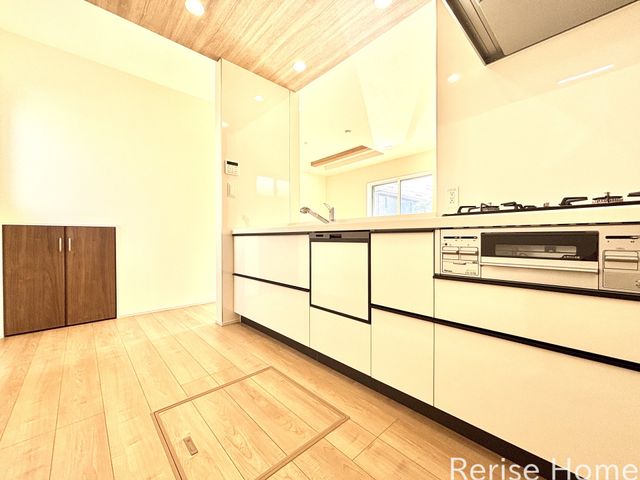 �����s�O��s�k��3���ڂ̐V�z��ˌ��ẴL�b�`��