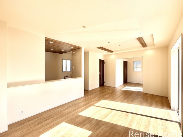 �����s�O��s�k��3���ڂ̐V�z��ˌ��Ẵ��r���O