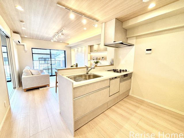 �����s���n���c��5���ڂ̒��Ã}���V�����̃L�b�`��