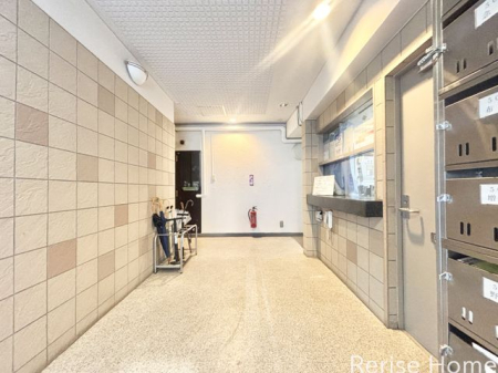 �����s������䑐1���ڂ̒��Ã}���V�����̃G���g�����X