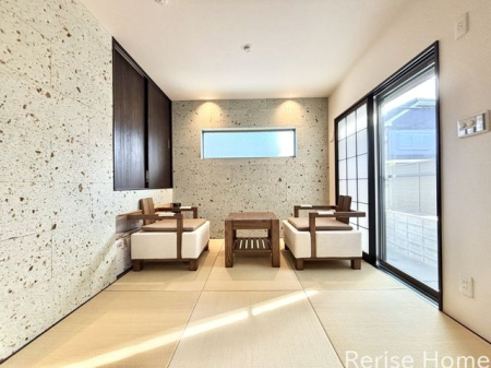 �����s������s�֑O2���ڂ̒��Ã}���V�����̃��r���O