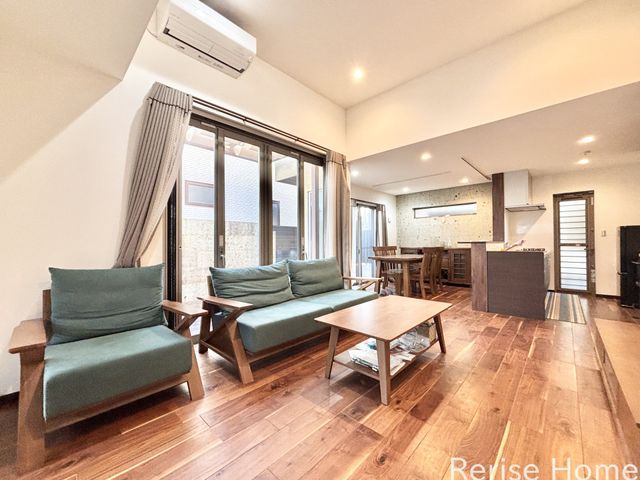 �����s������s�֑O2���ڂ̒��Ã}���V�����̃��r���O