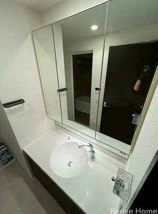 �����s������䑐2���ڂ̒��Ã}���V�����̐��ʑ�E���ʏ�