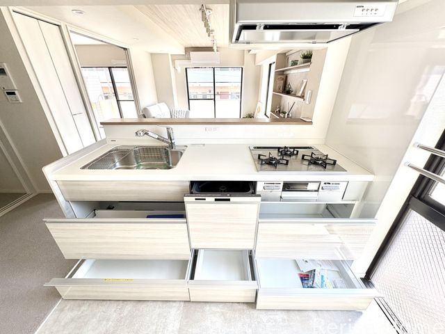 �����s���n��ш�1���ڂ̒��Ã}���V�����̃L�b�`��