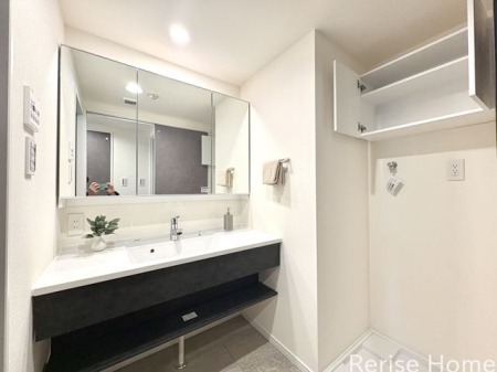 �����s���v���Ďs���{��5-14�̒��Ã}���V�����̐��ʑ�E���ʏ�