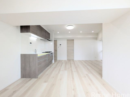 �����s�����扬�E5���ڂ̒��Ã}���V�����̃L�b�`��