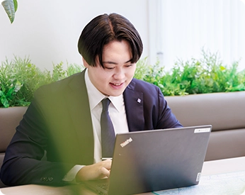 �s���Y�c�Ƃ̒j���X�^�b�t